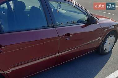 Седан Ford Mondeo 2004 в 