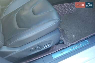 Седан Ford Mondeo 2015 в 