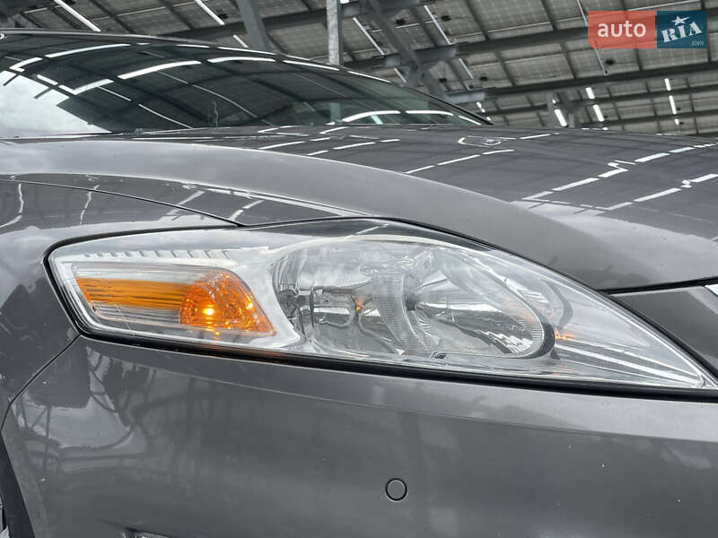 Лифтбек Ford Mondeo 2014 в Львове