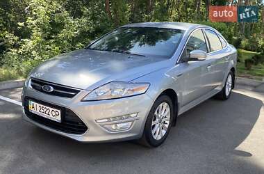 Седан Ford Mondeo 2011 в 