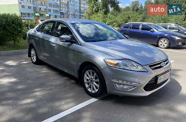 Седан Ford Mondeo 2011 в 