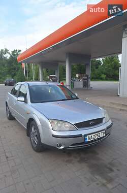 Седан Ford Mondeo 2002 в 