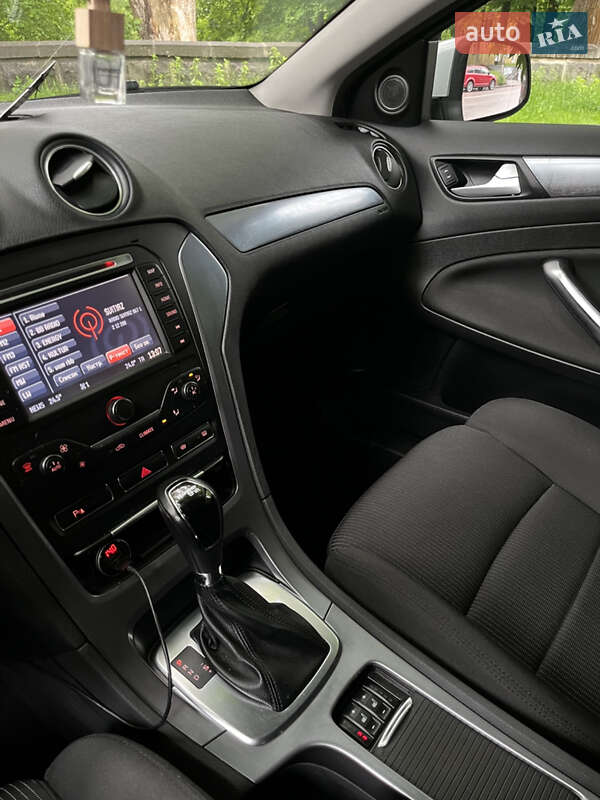 Універсал Ford Mondeo 2013 в Рівному