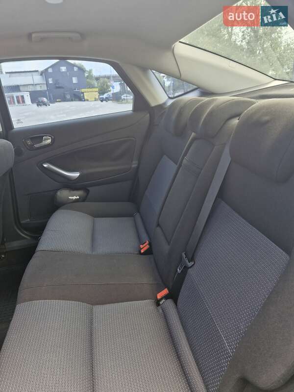 Седан Ford Mondeo 2007 в Киеве