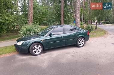 Ліфтбек Ford Mondeo 2003 в Бучі