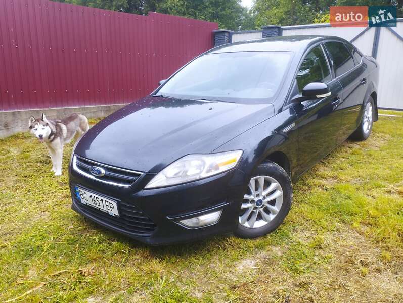 Седан Ford Mondeo 2011 в 