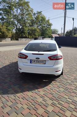Ліфтбек Ford Mondeo 2014 в 