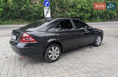 Ліфтбек Ford Mondeo 2005 в 