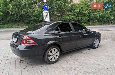 Ліфтбек Ford Mondeo 2005 в 
