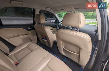 Ліфтбек Ford Mondeo 2005 в 