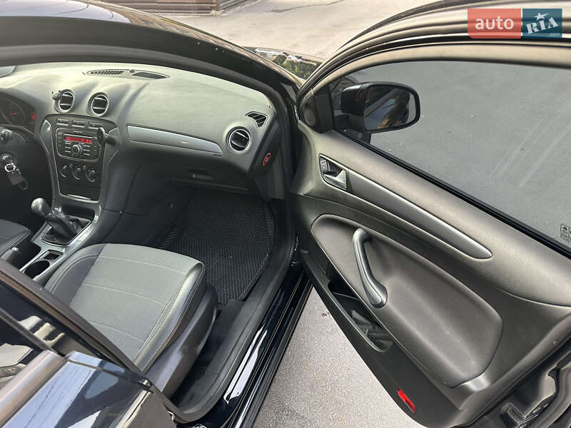 Седан Ford Mondeo 2011 в Дніпрі