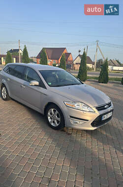Универсал Ford Mondeo 2010 в Сарнах