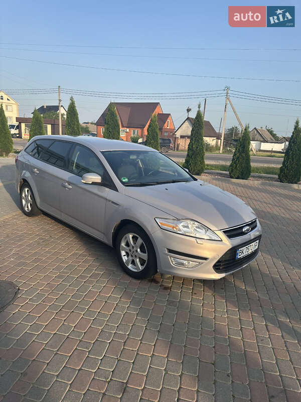 Універсал Ford Mondeo 2010 в 