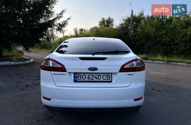 Лифтбек Ford Mondeo 2009 в 