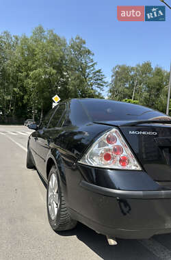 Седан Ford Mondeo 2001 в 