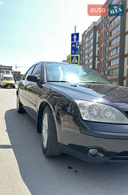 Седан Ford Mondeo 2001 в 