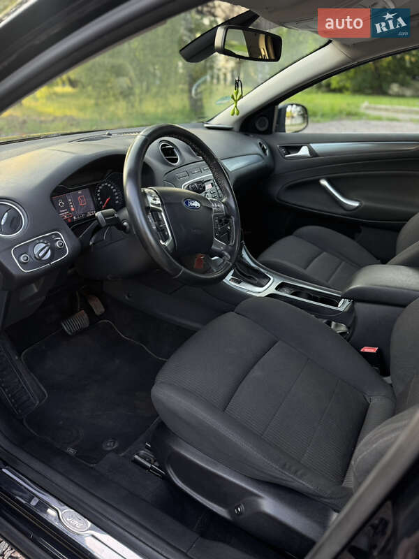 Универсал Ford Mondeo 2011 в Лубнах
