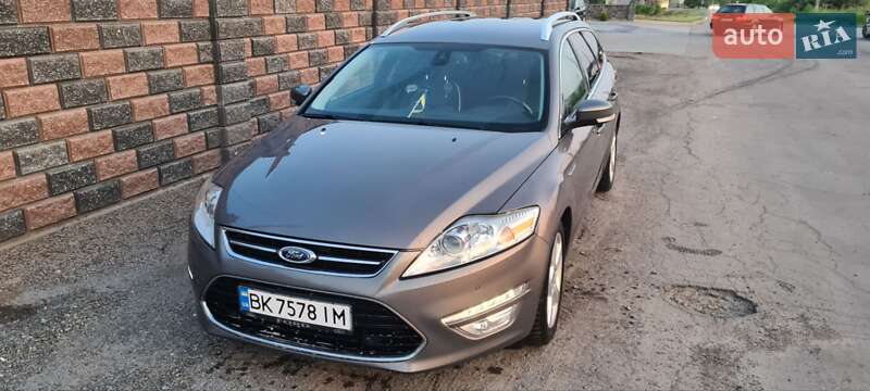 Універсал Ford Mondeo 2011 в 