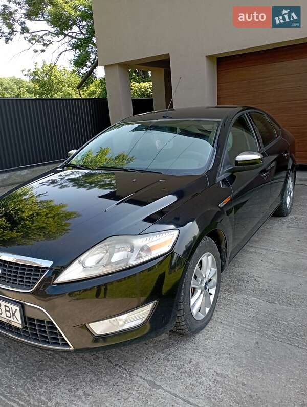 Лифтбек Ford Mondeo 2009 в Ивано-Франковске