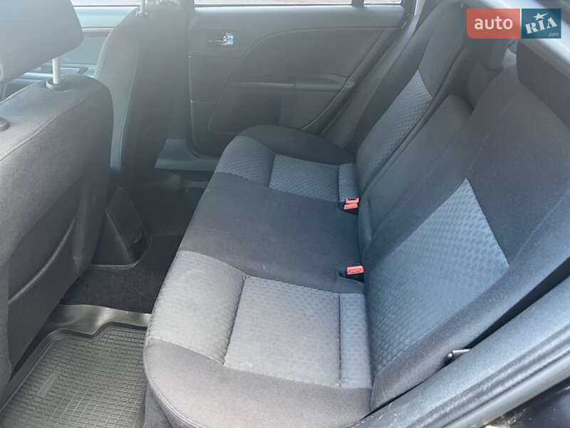 Седан Ford Mondeo 2006 в Киеве