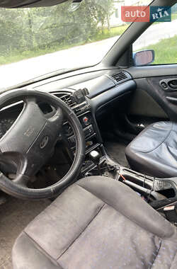 Седан Ford Mondeo 1995 в 