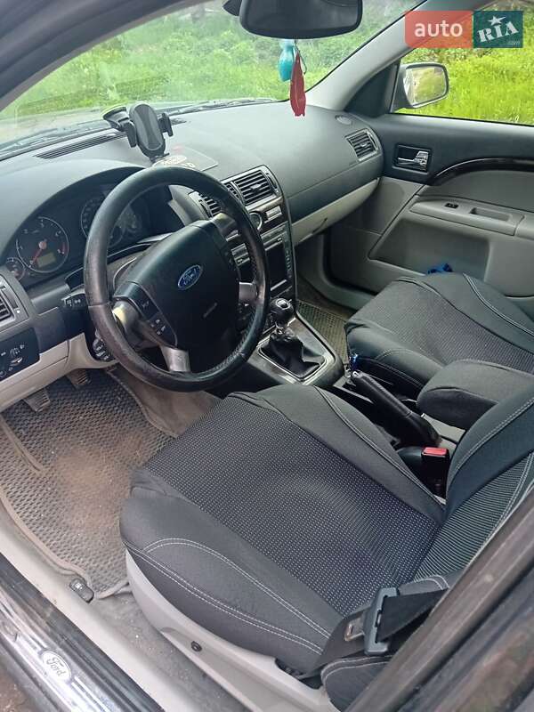 Универсал Ford Mondeo 2006 в Хотине