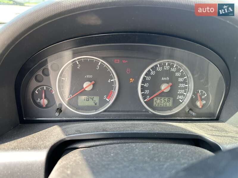 Седан Ford Mondeo 2001 в 