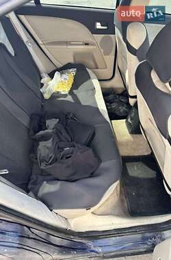 Седан Ford Mondeo 2001 в 