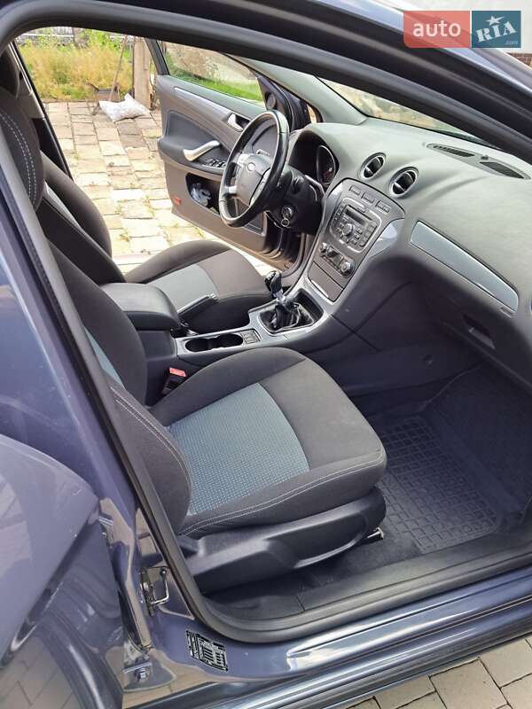 Универсал Ford Mondeo 2012 в Тернополе