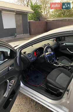 Універсал Ford Mondeo 2011 в 