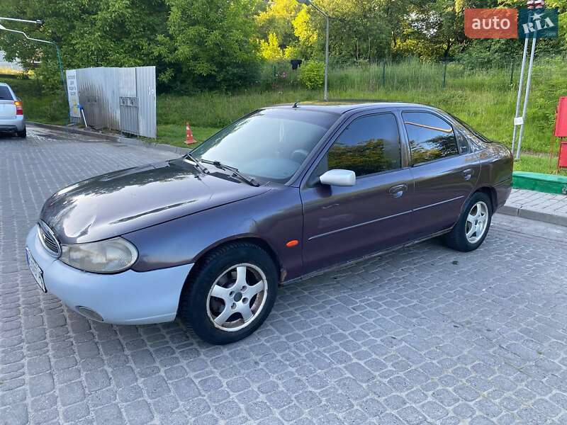 Лифтбек Ford Mondeo 1997 в Львове