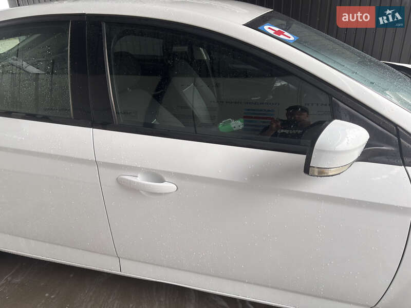 Лифтбек Ford Mondeo 2013 в Киеве