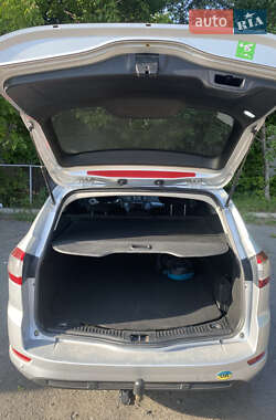 Универсал Ford Mondeo 2012 в 