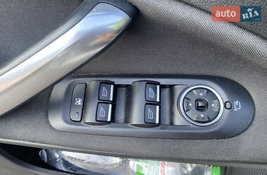 Универсал Ford Mondeo 2012 в 