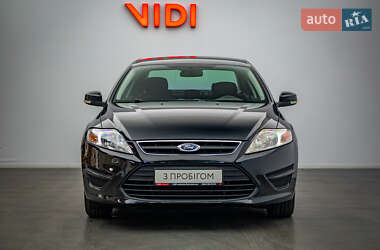 Седан Ford Mondeo 2012 в 