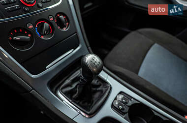 Седан Ford Mondeo 2012 в 
