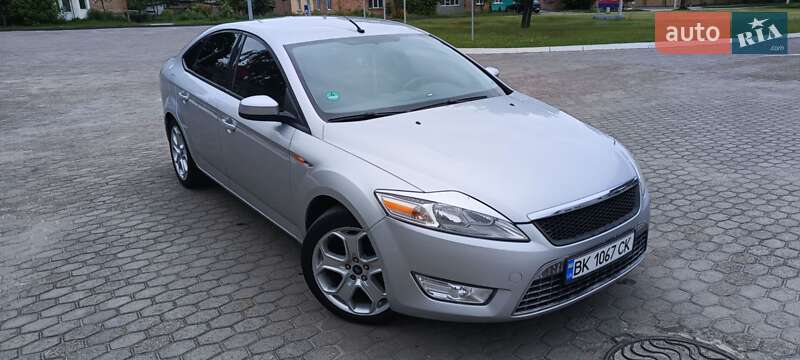 Лифтбек Ford Mondeo 2009 в Костополе