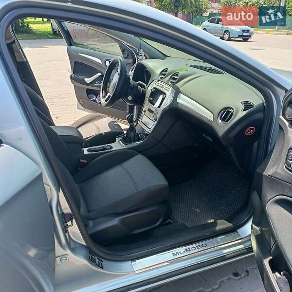 Лифтбек Ford Mondeo 2008 в Ирпене фото 9 Лифтбек Ford Mondeo 2008 в Ирпене