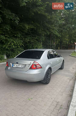 Седан Ford Mondeo 2002 в 