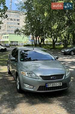 Лифтбек Ford Mondeo 2010 в 