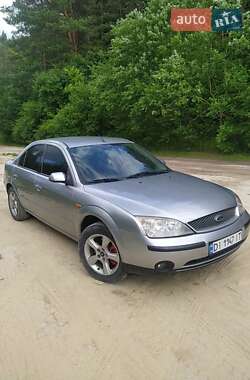 Седан Ford Mondeo 2001 в Шумске