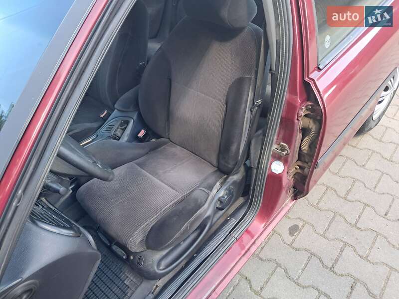 Лифтбек Ford Mondeo 1994 в Черновцах