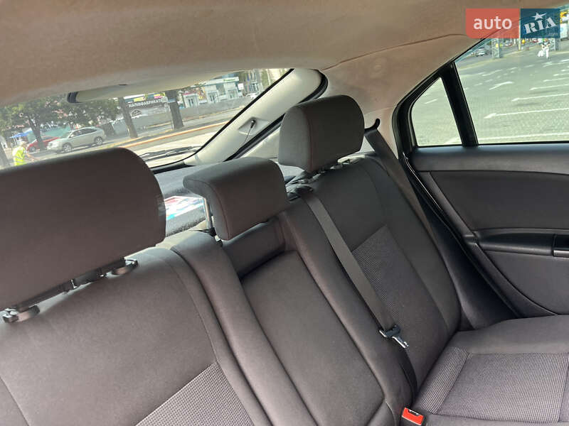 Лифтбек Ford Mondeo 2005 в Одессе