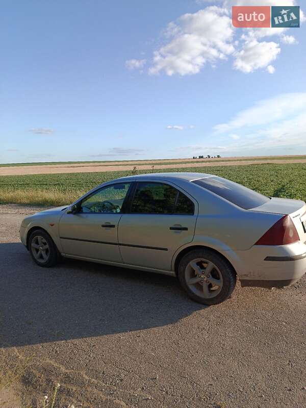 Седан Ford Mondeo 2001 в Шаргороде