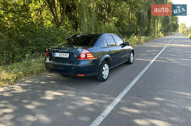Седан Ford Mondeo 2005 в 