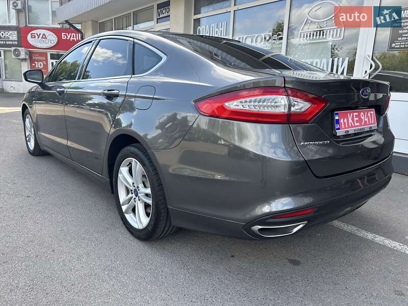 Седан Ford Mondeo 2016 в Луцке