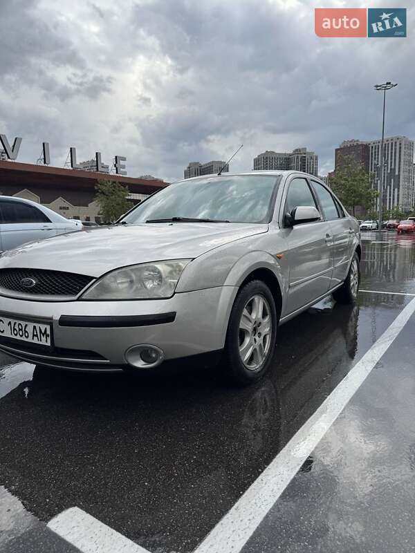 Седан Ford Mondeo 2003 в Киеве