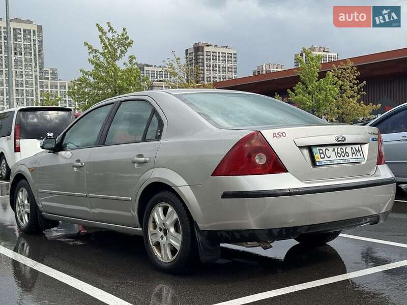 Седан Ford Mondeo 2003 в Киеве