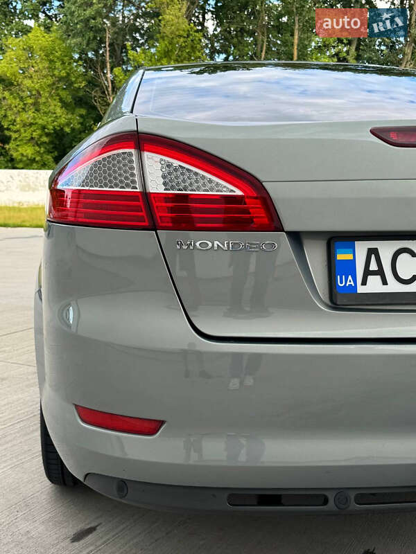 Седан Ford Mondeo 2007 в Луцьку