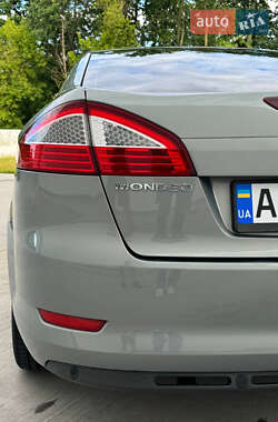 Седан Ford Mondeo 2007 в 